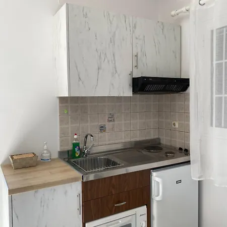 Marina Studios Apartment *